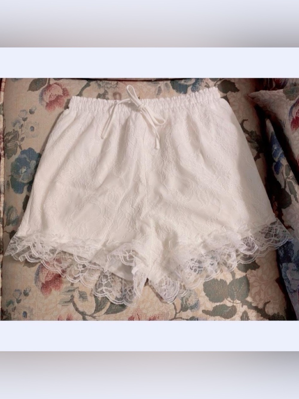 Japanese brand Bubbles Tokyo lace shorts